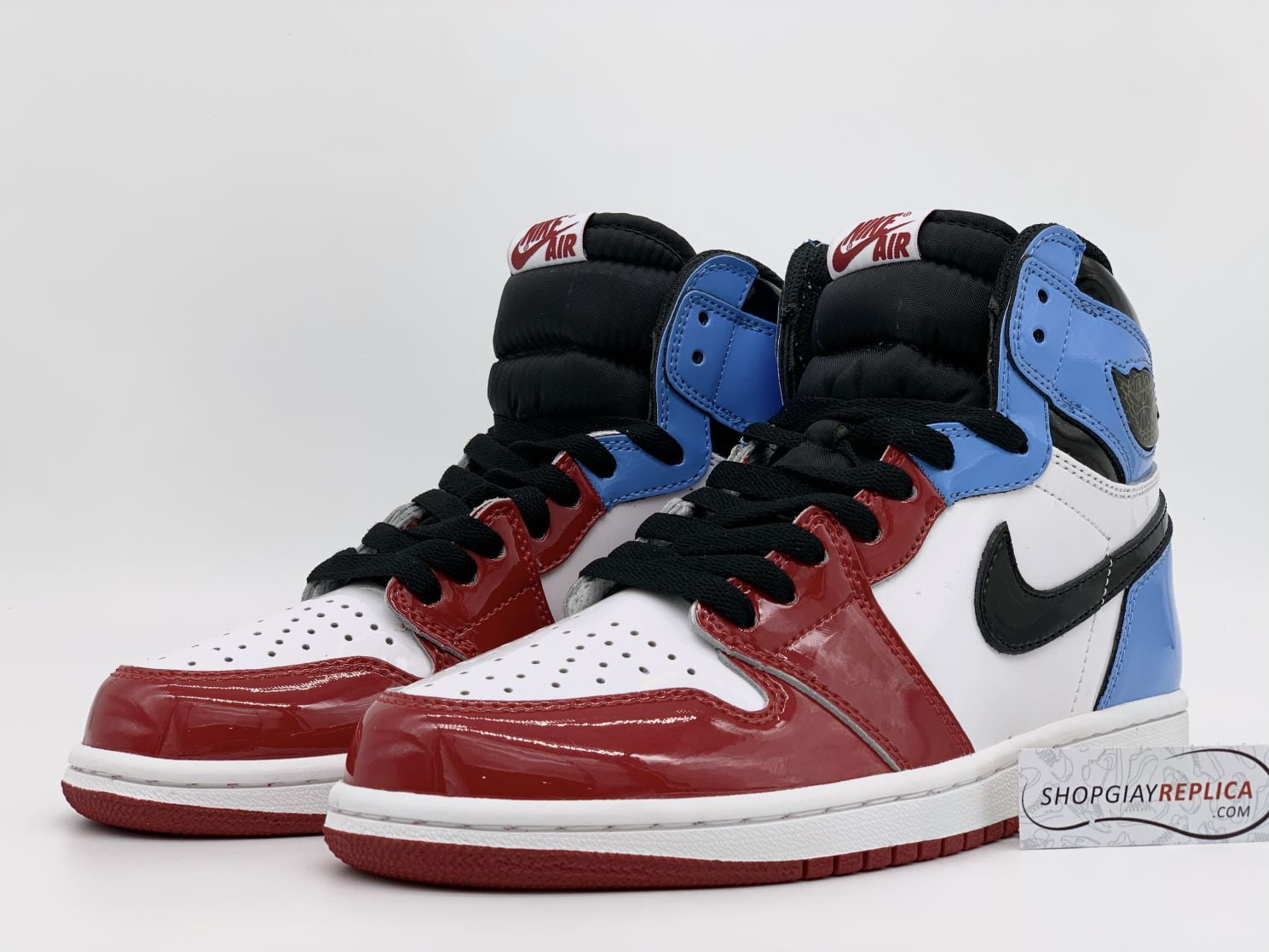 Air Jordan 1 Retro High Fearless UNC Chicago Rep 1:1