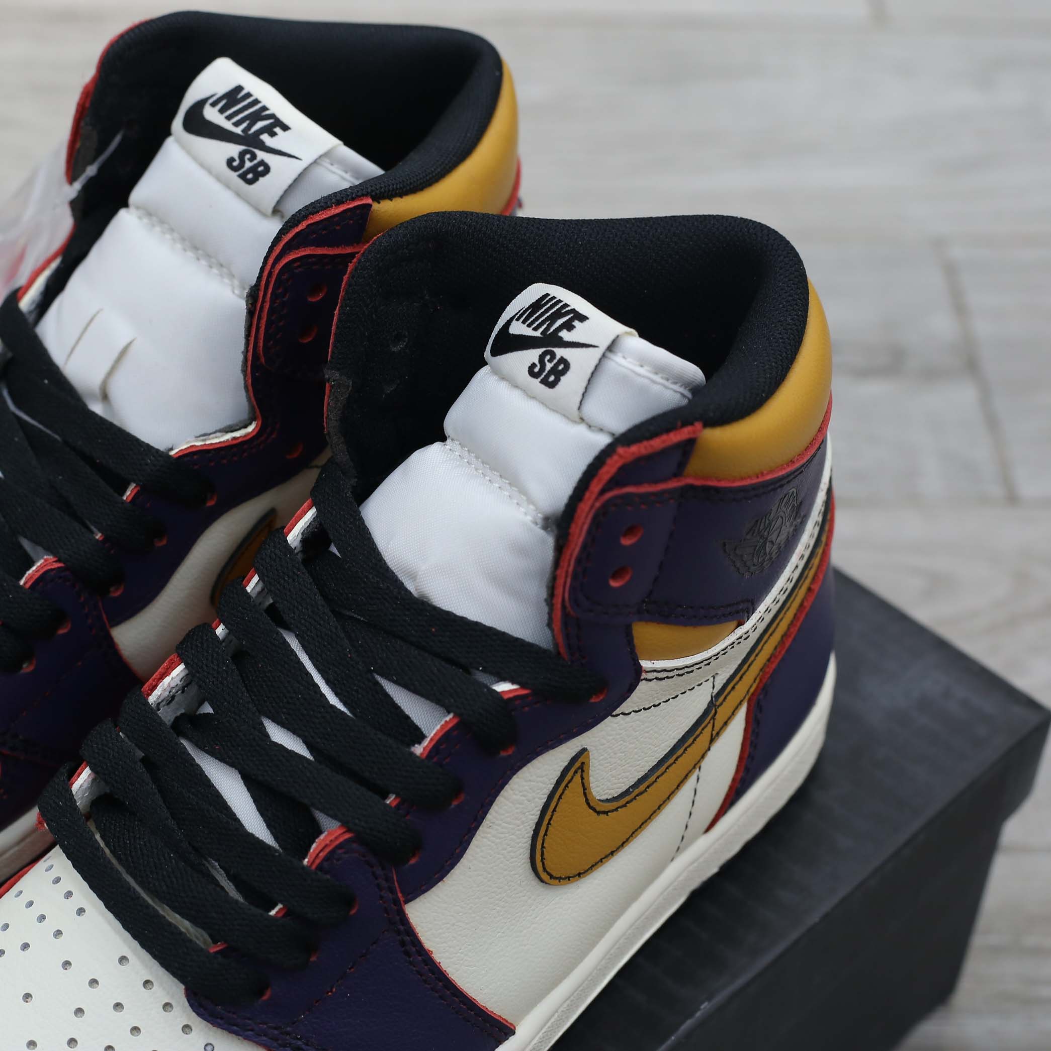 Nike Air Jordan 1 Retro High OG Defiant SB LA to Chicago