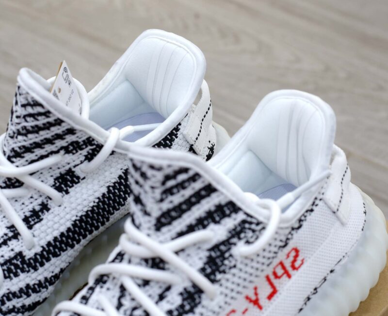 Adidas Yeezy boost 350 V2 ‘Zebra’ rep 1:1