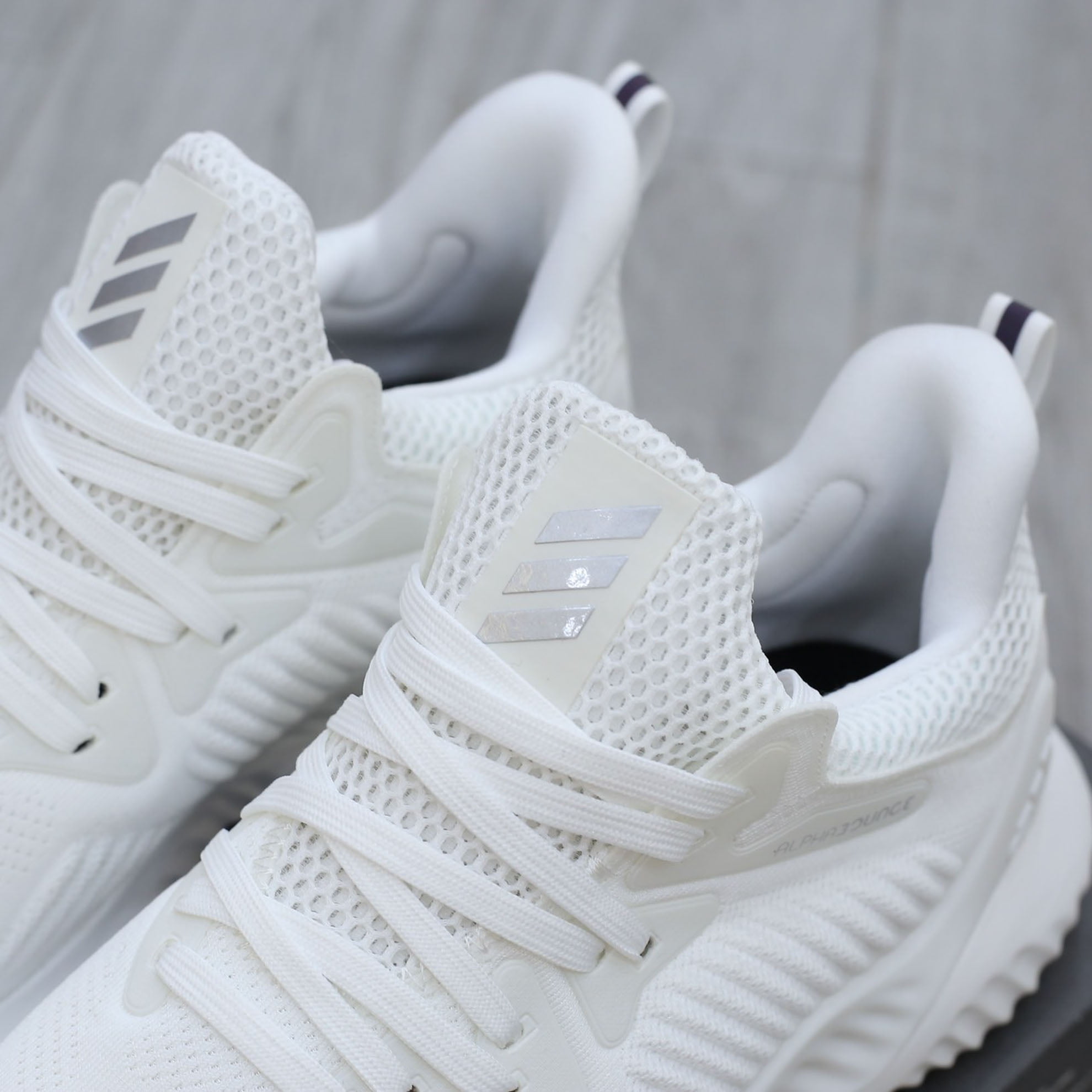Giày Adidas AlphaBounce Beyond trắng
