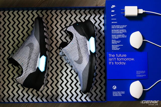giay tu cot day cua Nike