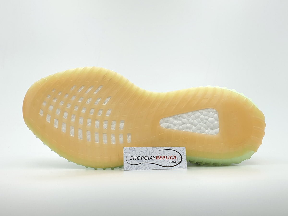 giày adidas yeezy 350 v2 hyper space replica
