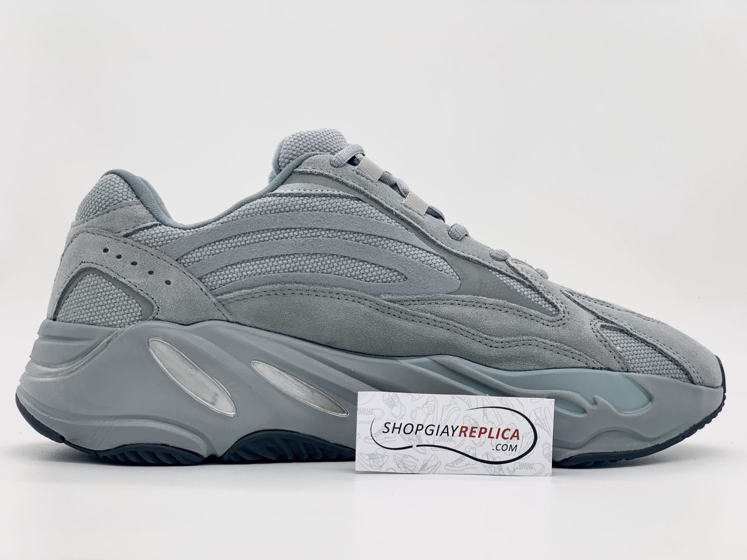 Giày Adidas Yeezy 700 V2 Hospital Blue Replica