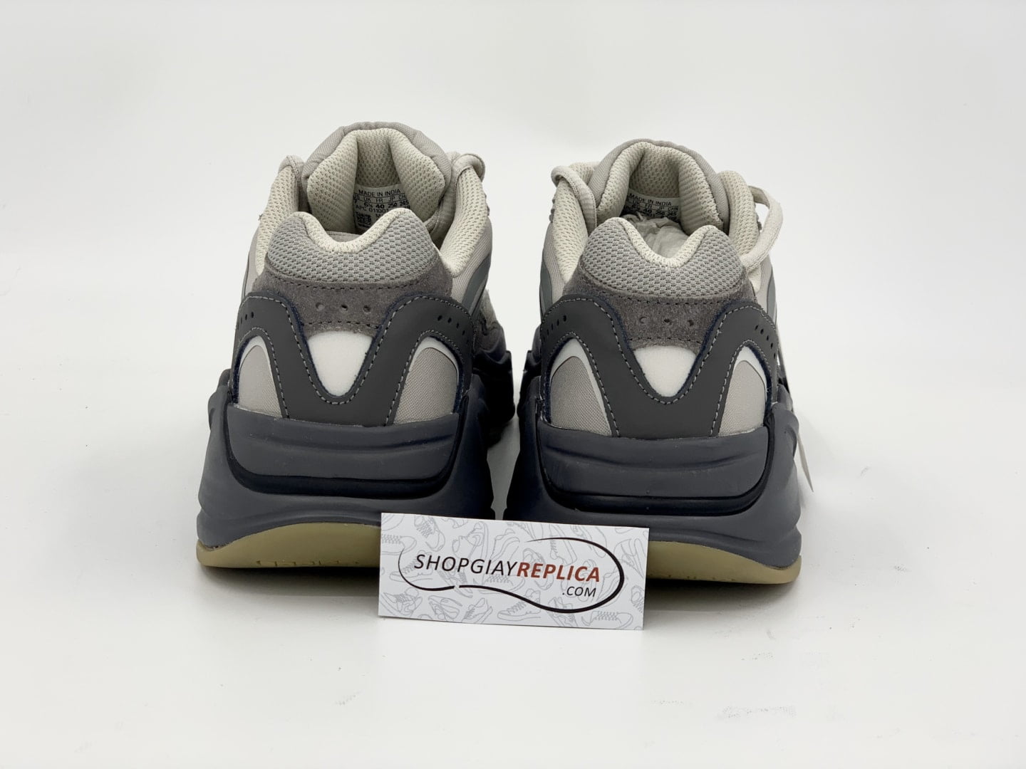 Giày Adidas Yeezy 700 V2 Tephra Replica