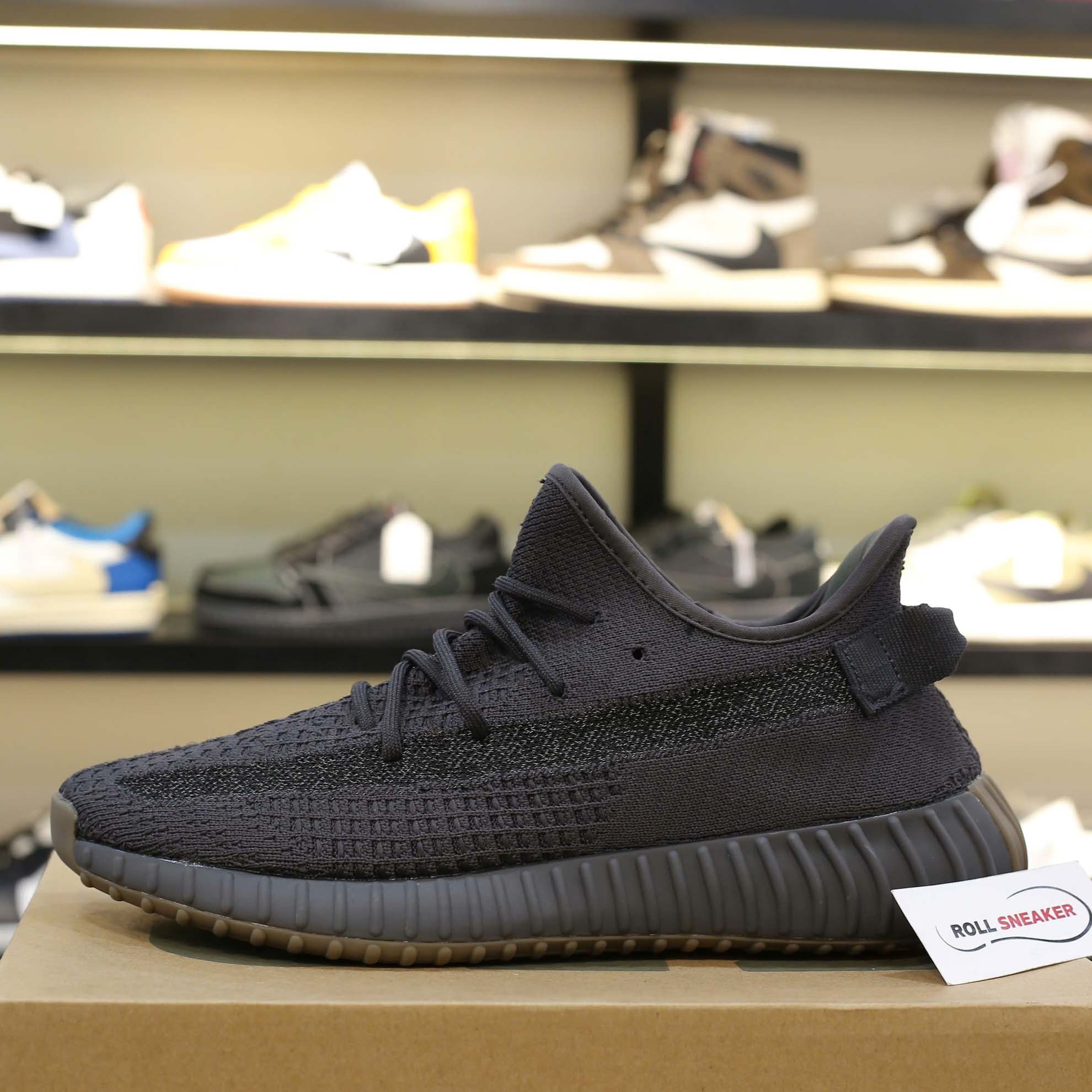 Giày Adidas Yeezy
