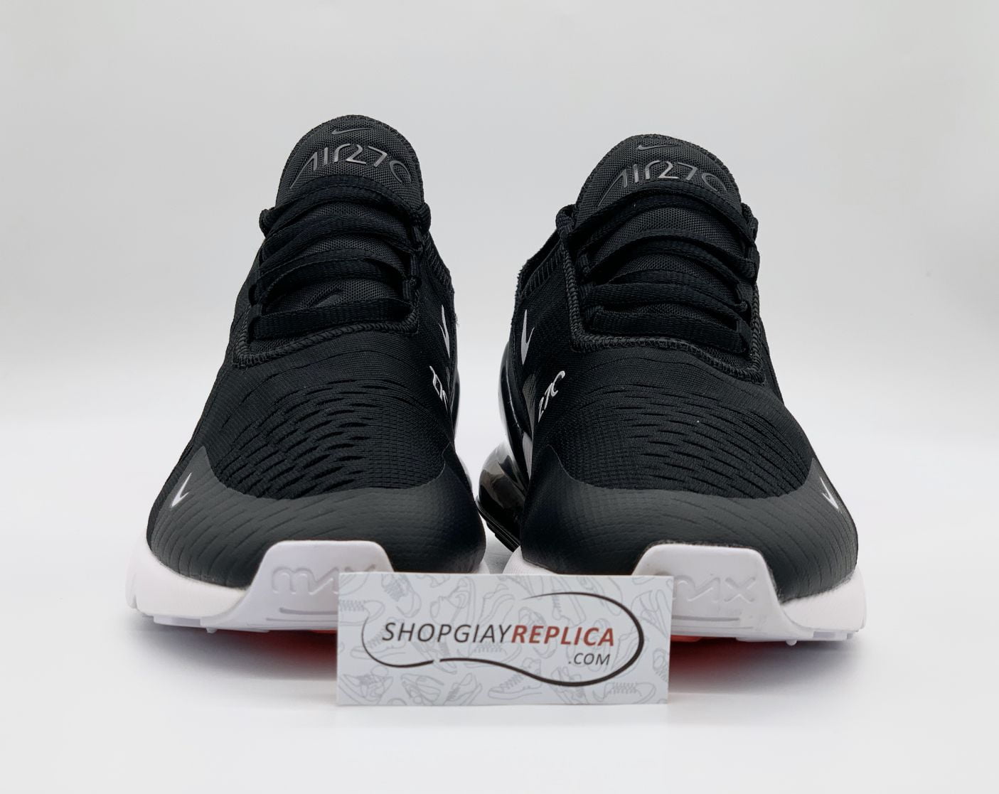 Giày Nike đen trắng