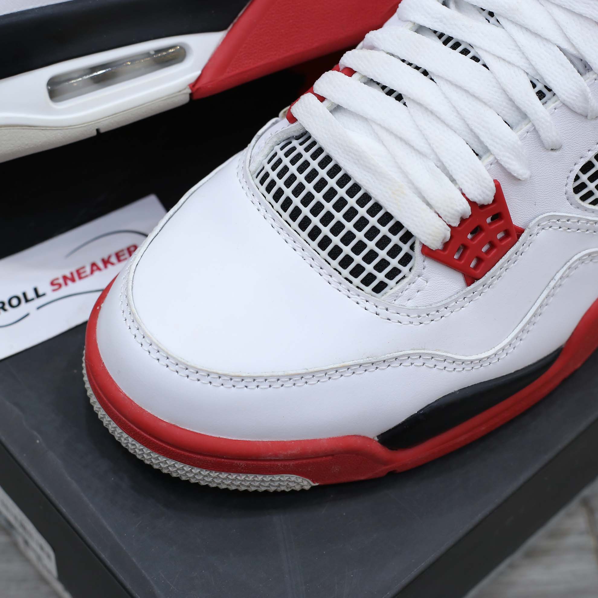 Giày Nike Air Jordan 4 Fire Red Like Auth