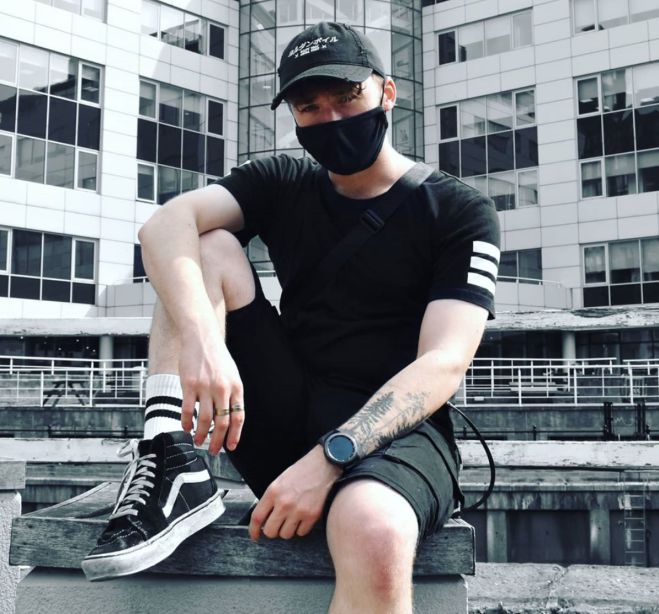 phối đồ giày Vans với quần short