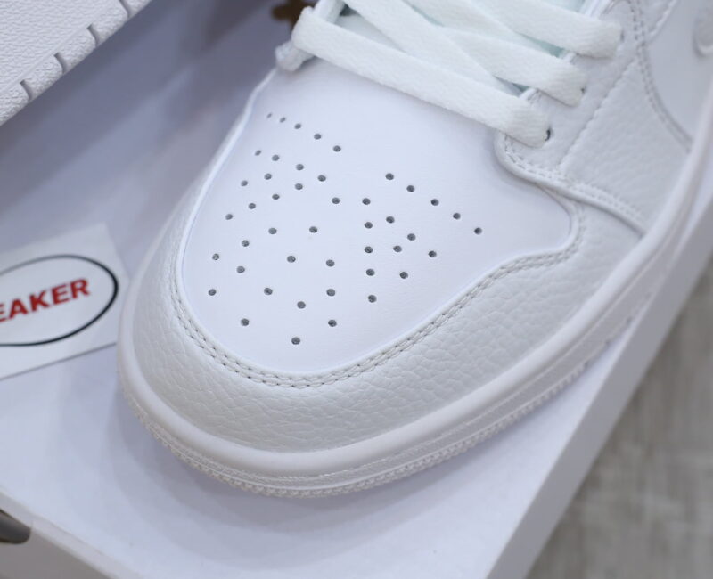 Nike Air Jordan 1 Low Triple White