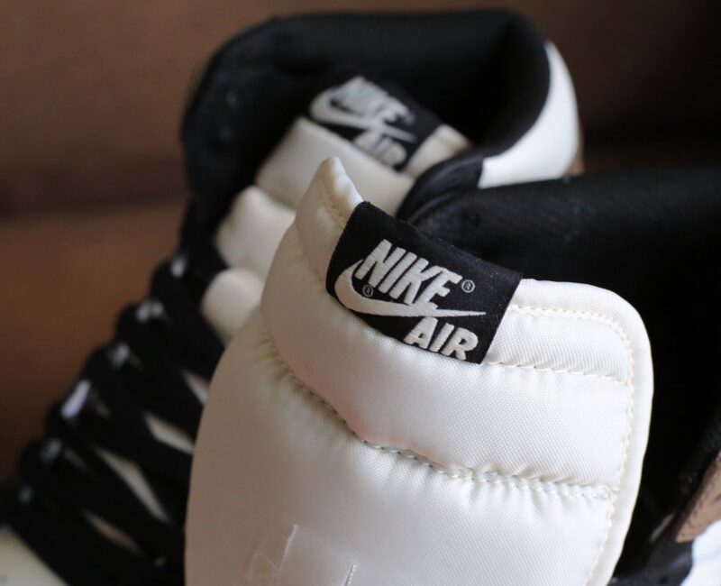 Giày Nike Jordan 1 Retro High Dark Mocha Like Auth