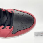 Toebox Nike Jordan 1 Low Reverse Bred
