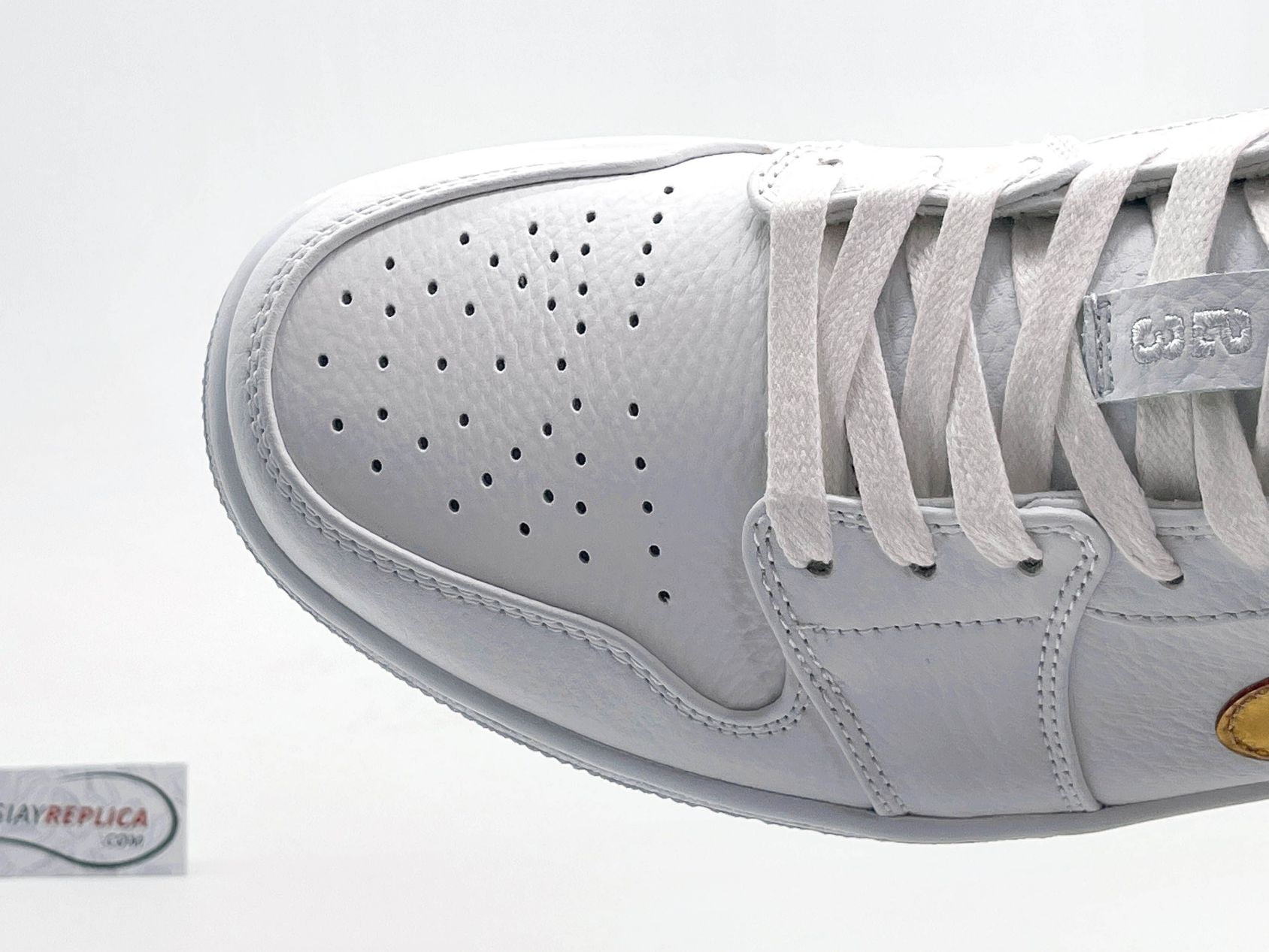 Nike Air Jordan 1 Low Metallic Gold