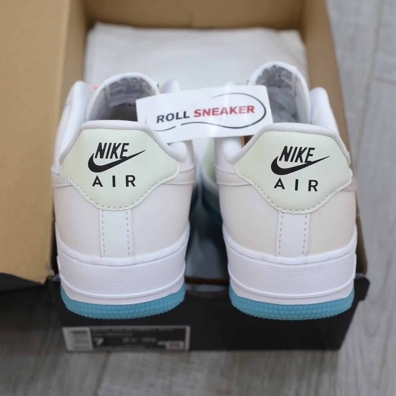 Nike Air Force 1 Low UV Reactive Swoosh (đổi màu logo)