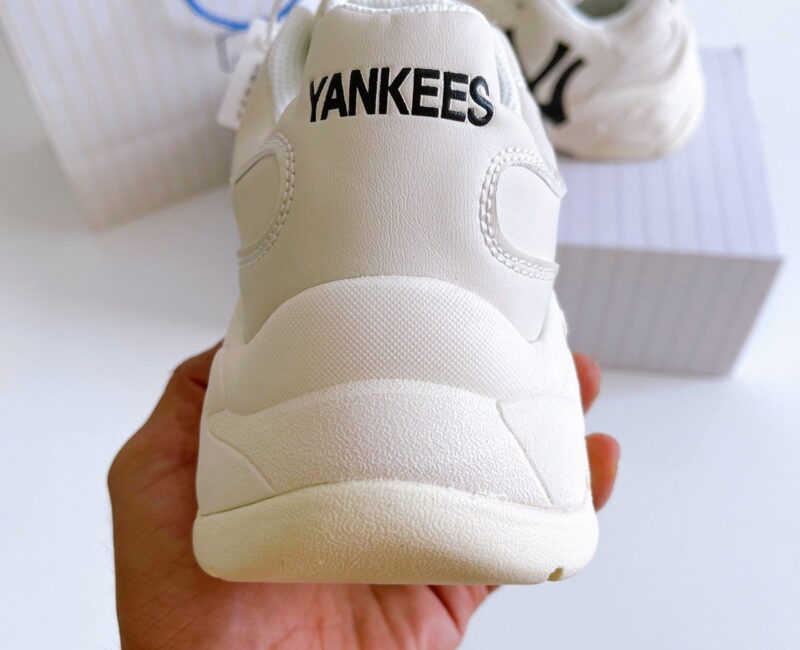 mlb ny chữ đen
