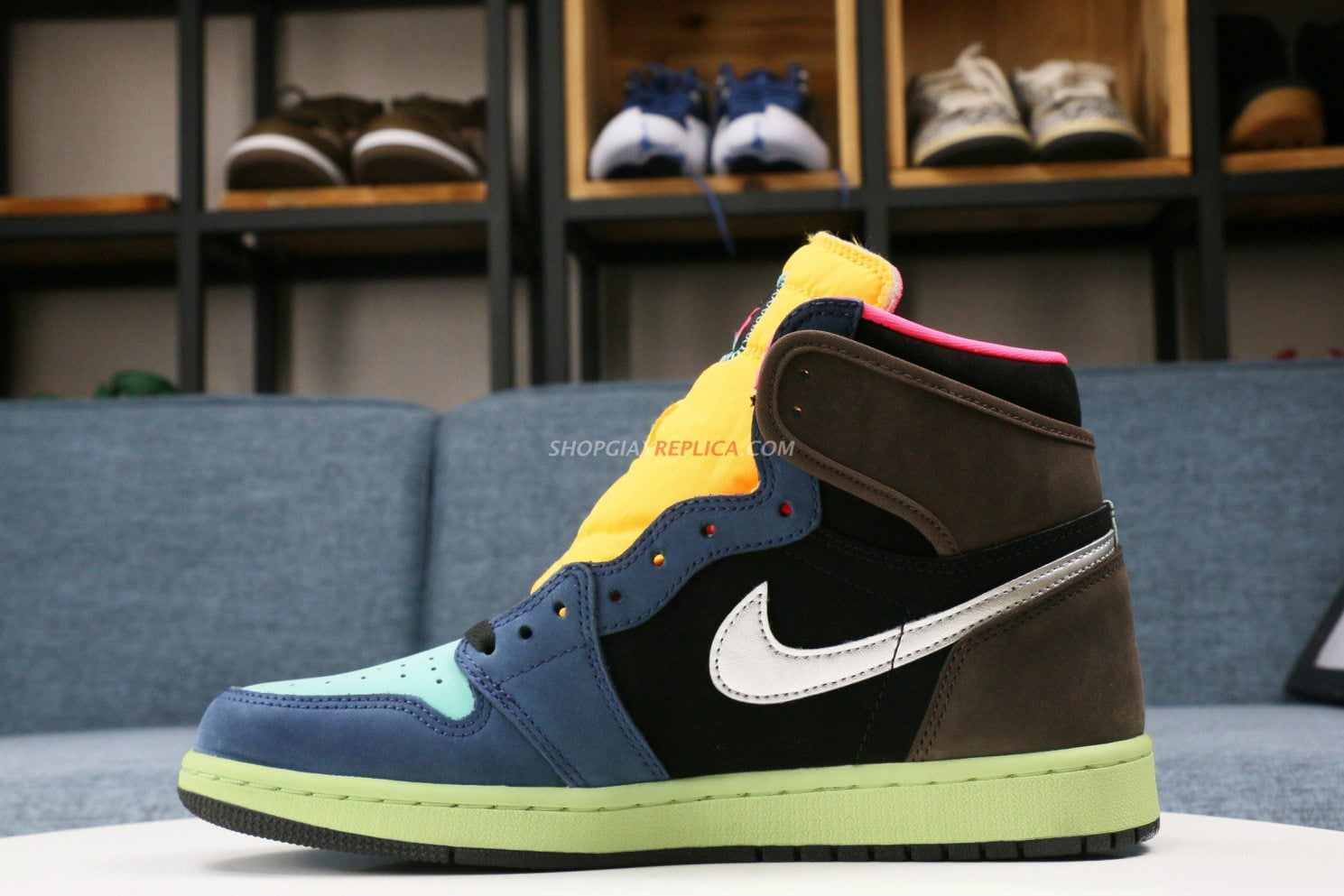 Giày Nike Air Jordan 1 Retro High Tokyo Bio Hack Like Auth