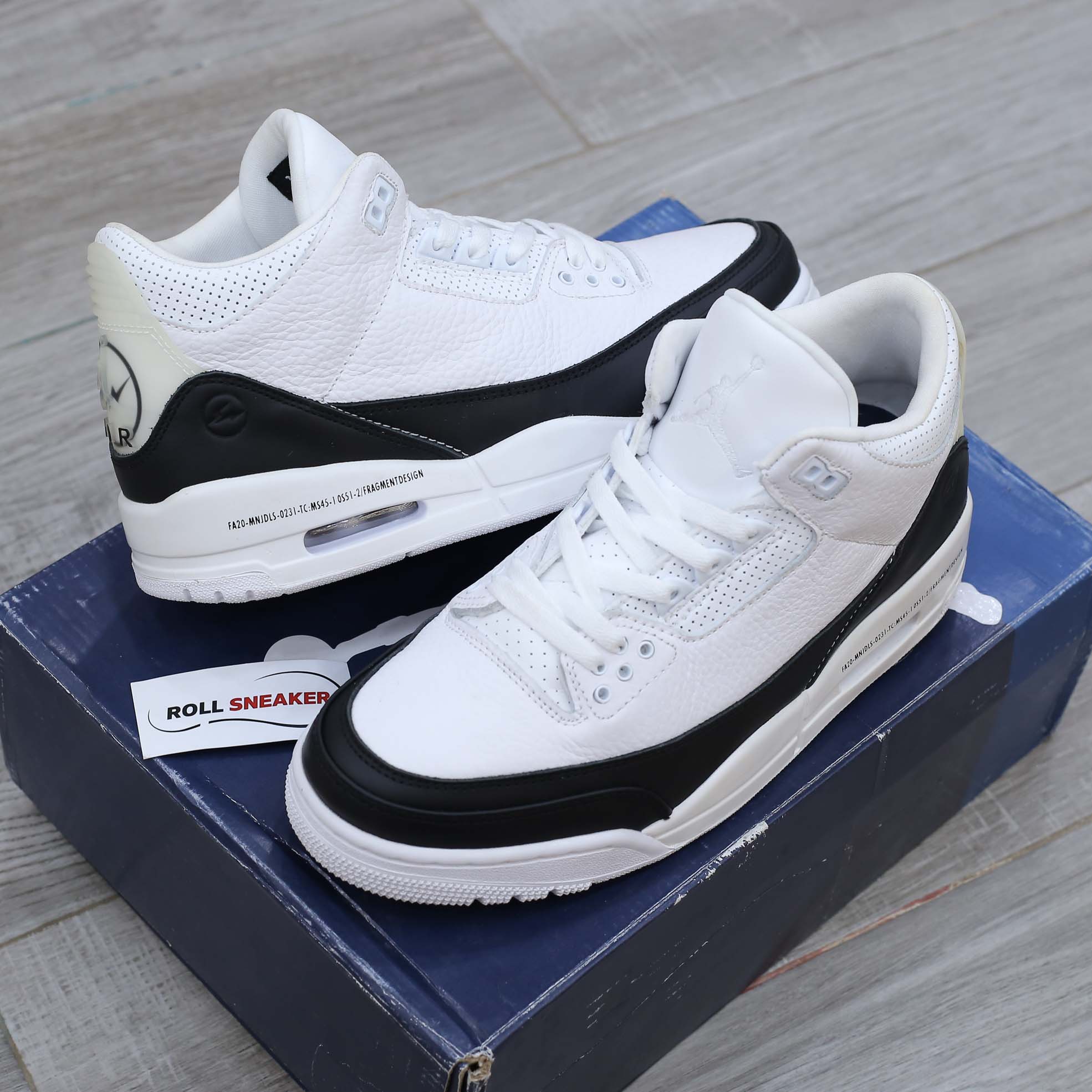 Giày Air Jordan 3 Trắng Đen