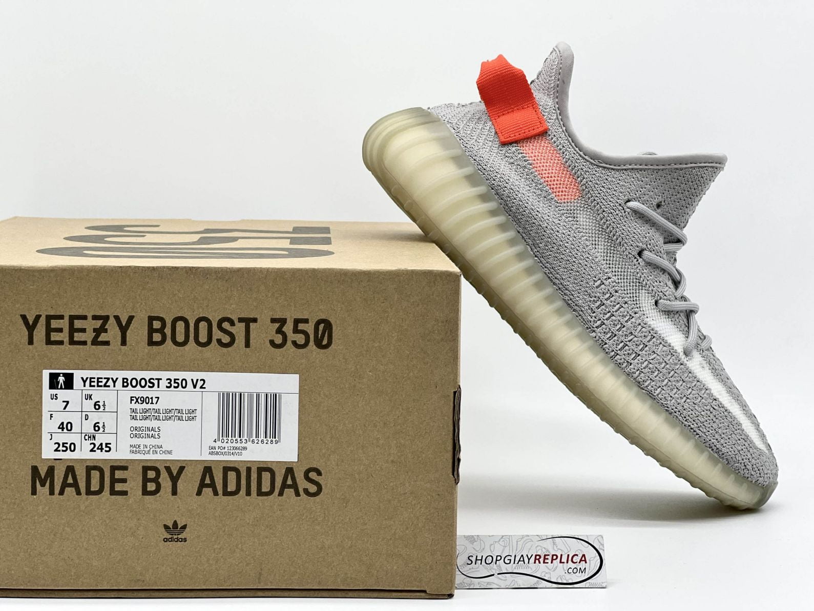 hộp box và giày adidas yeezy 350 v2 tail light rep 1:1
