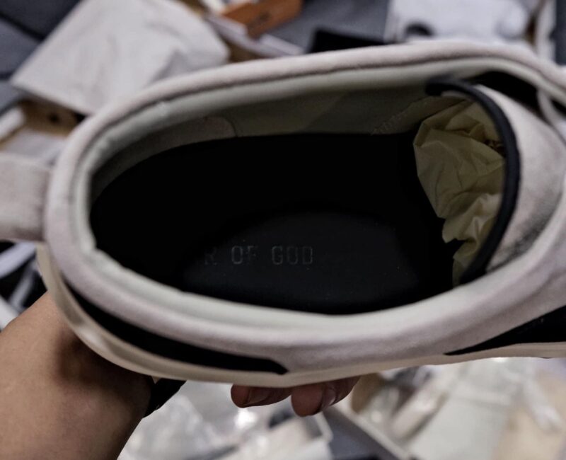 Giày Fear of God 101 fog không logo