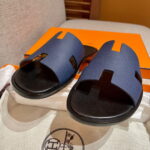 Dép lê Hermes Nam Da Taiga Màu Xanh Lót Đen Siêu Cấp