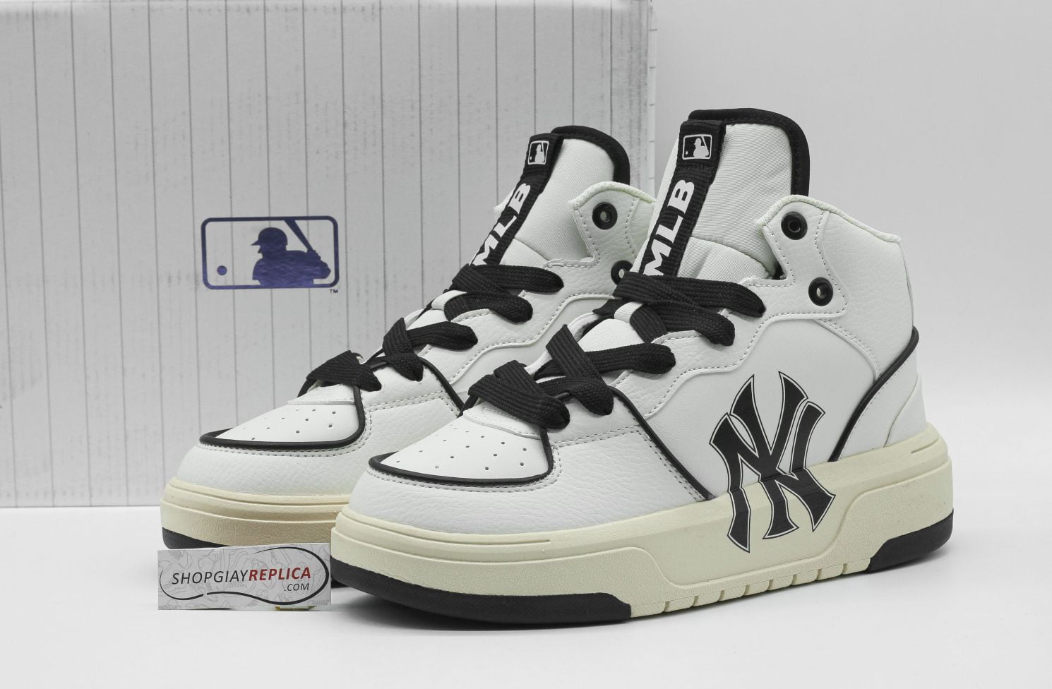 Giày MLB Chunky Liner High New York Yankees White Black
