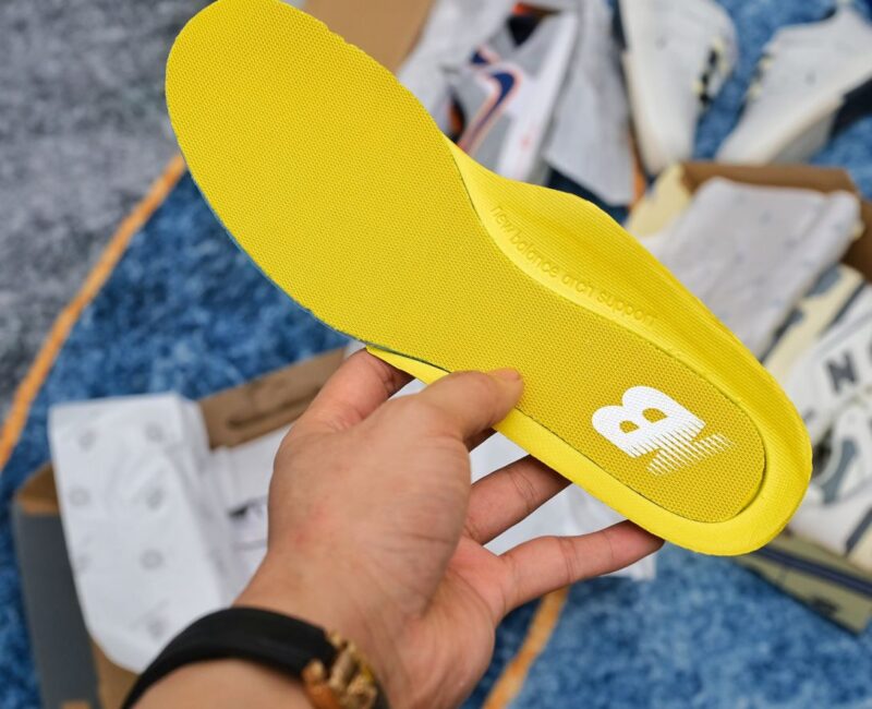 Giày New Balance 550 ‘Varsity Gold’