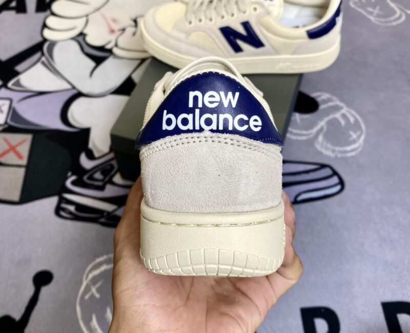 Giày New Balance CRT 300 Beige Navy