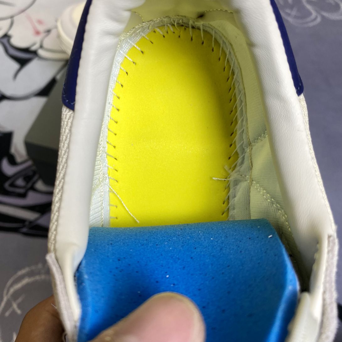 Giày New Balance CRT 300 Beige Navy