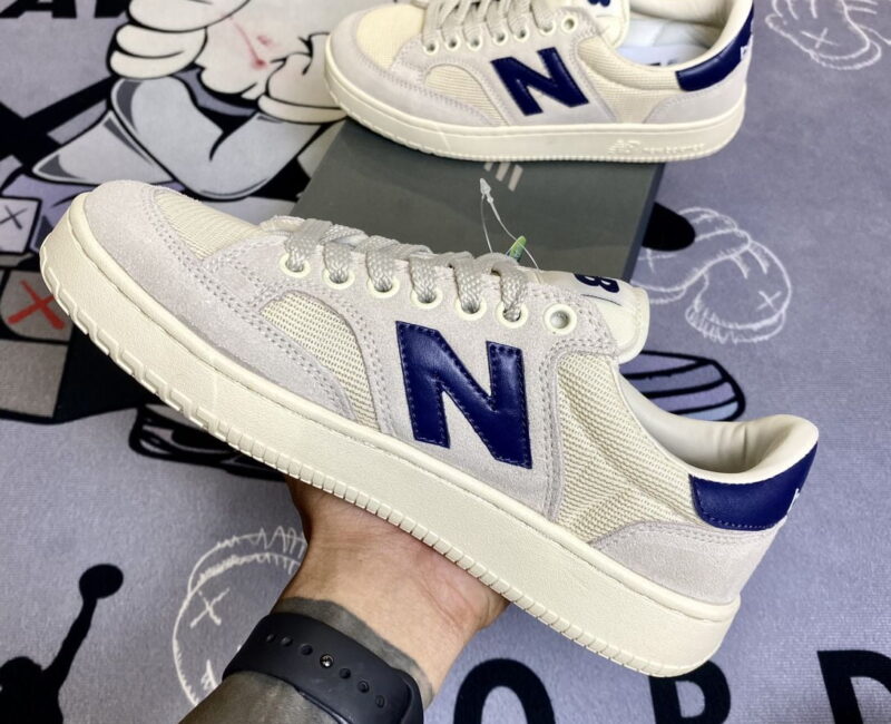Giày New Balance CRT 300 Beige Navy