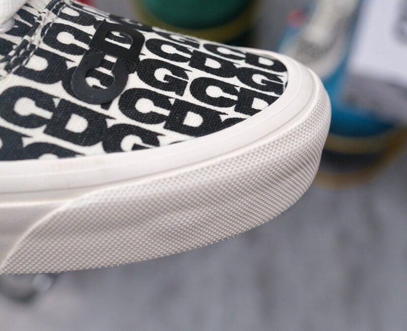 mũi Giày Vans Comme des Garçons x OG Authentic LX ‘CDG Print Blanc De Blanc’ Like Auth
