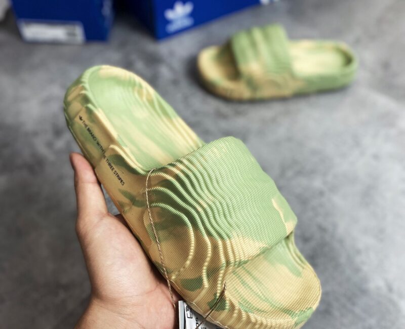 Dép Adidas Adilette 22 vàng xanh rep 1:1