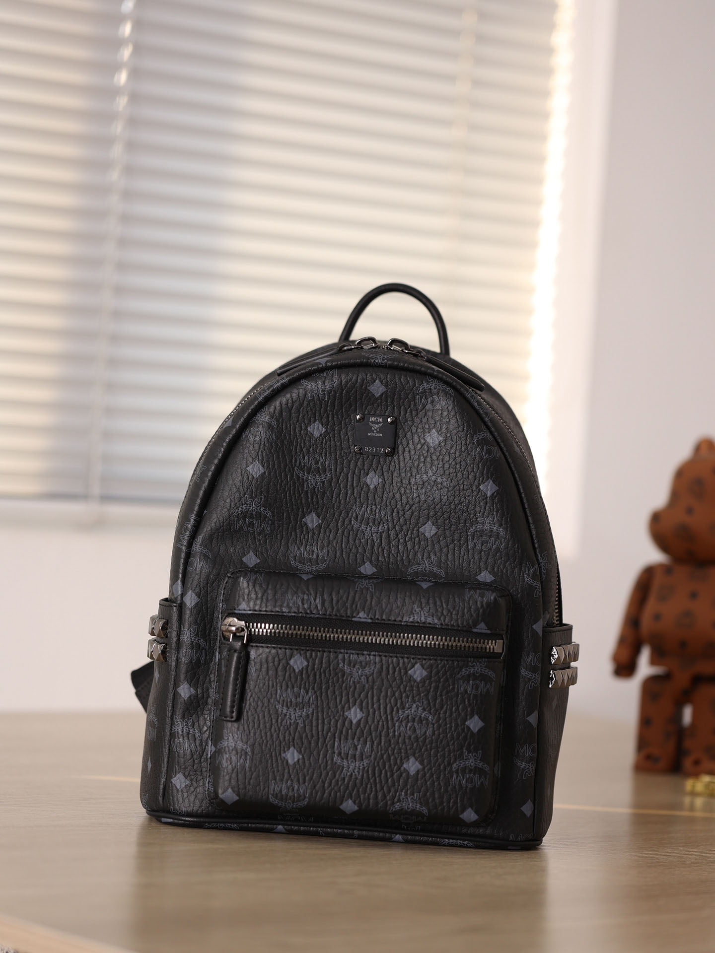 Balo MCM Stark Side Studs in Visetos Black Smalll