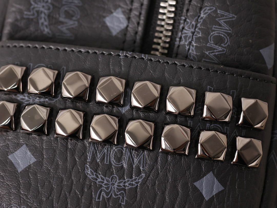 Balo MCM Stark Side Studs in Visetos Black Smalll