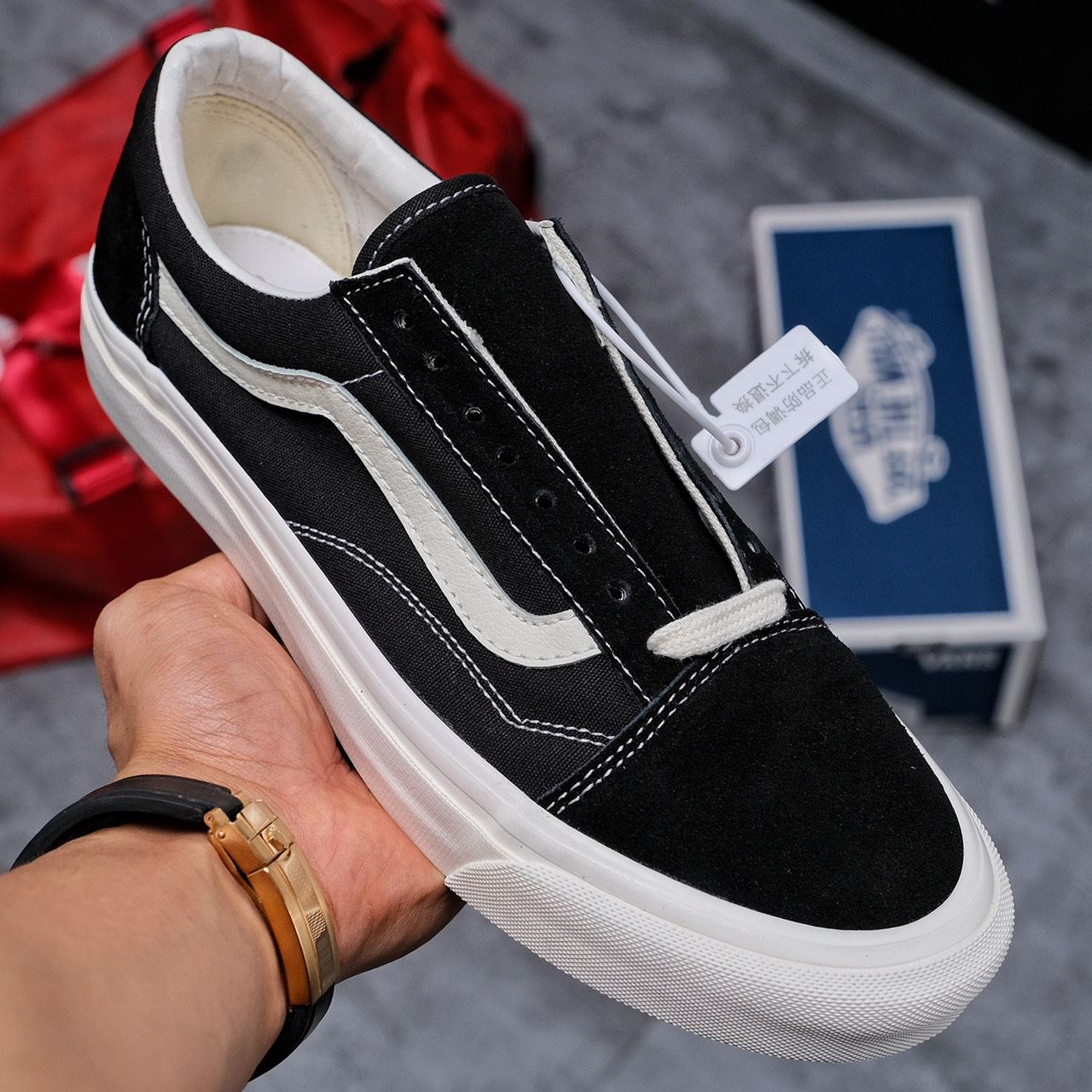 Giày Vans Vault Old Skool Black White 2019 Like Auth