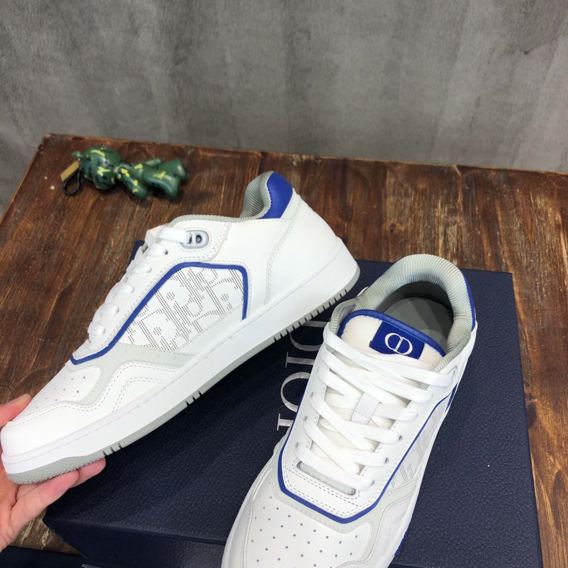 Giày Dior B27 Low White Blue họa tiết Dior Oblique Galaxy Like Auth