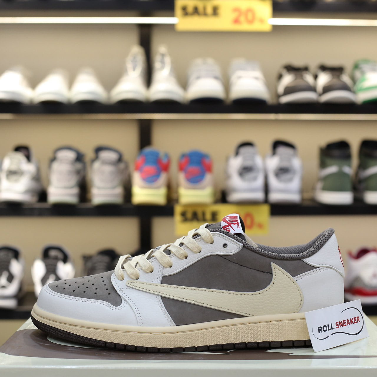 Onfeet Air Jordan 1 Low Travis Scott ‘Reverse Mocha’