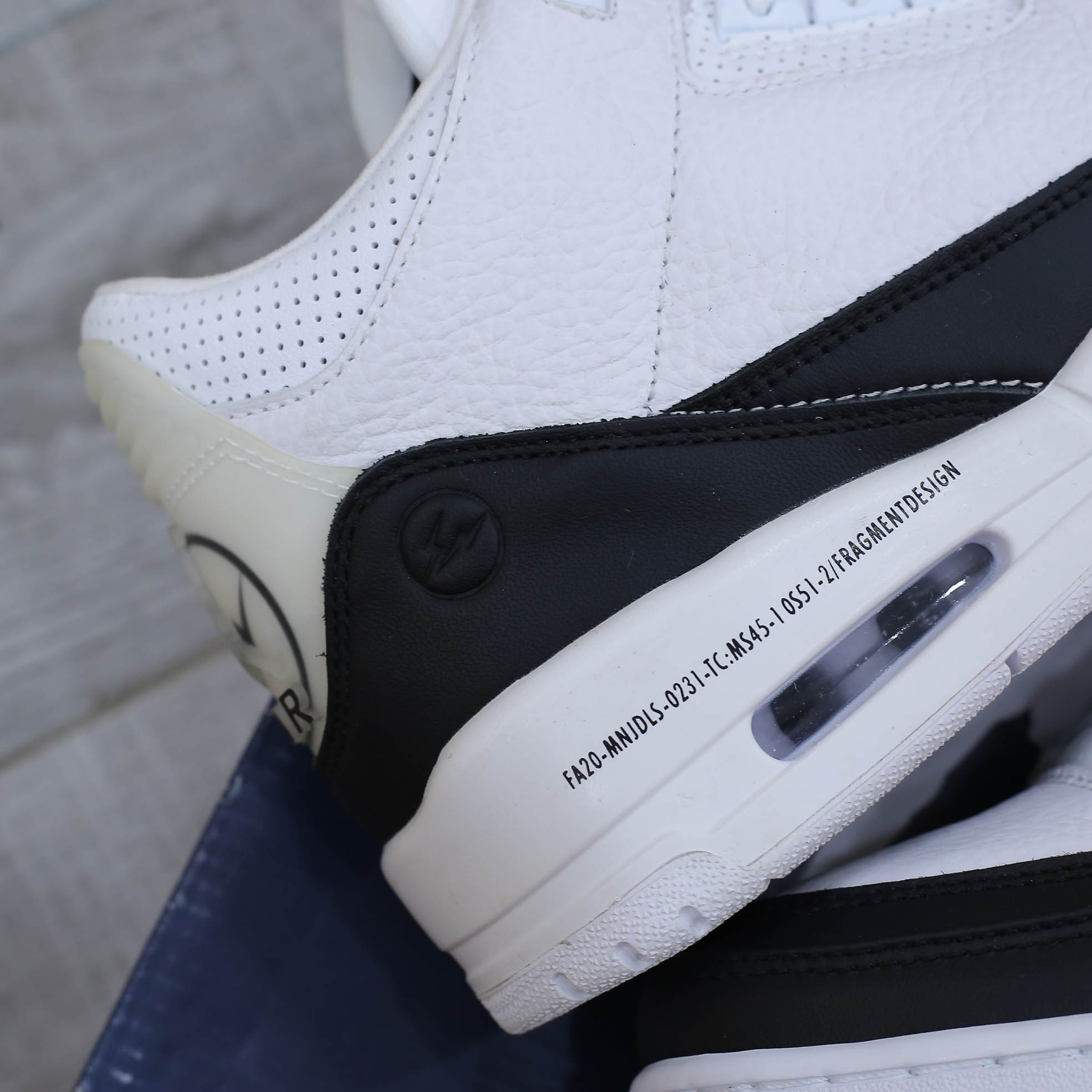 Giày Nike Air Jordan 3 Retro “Fragment” Like Auth