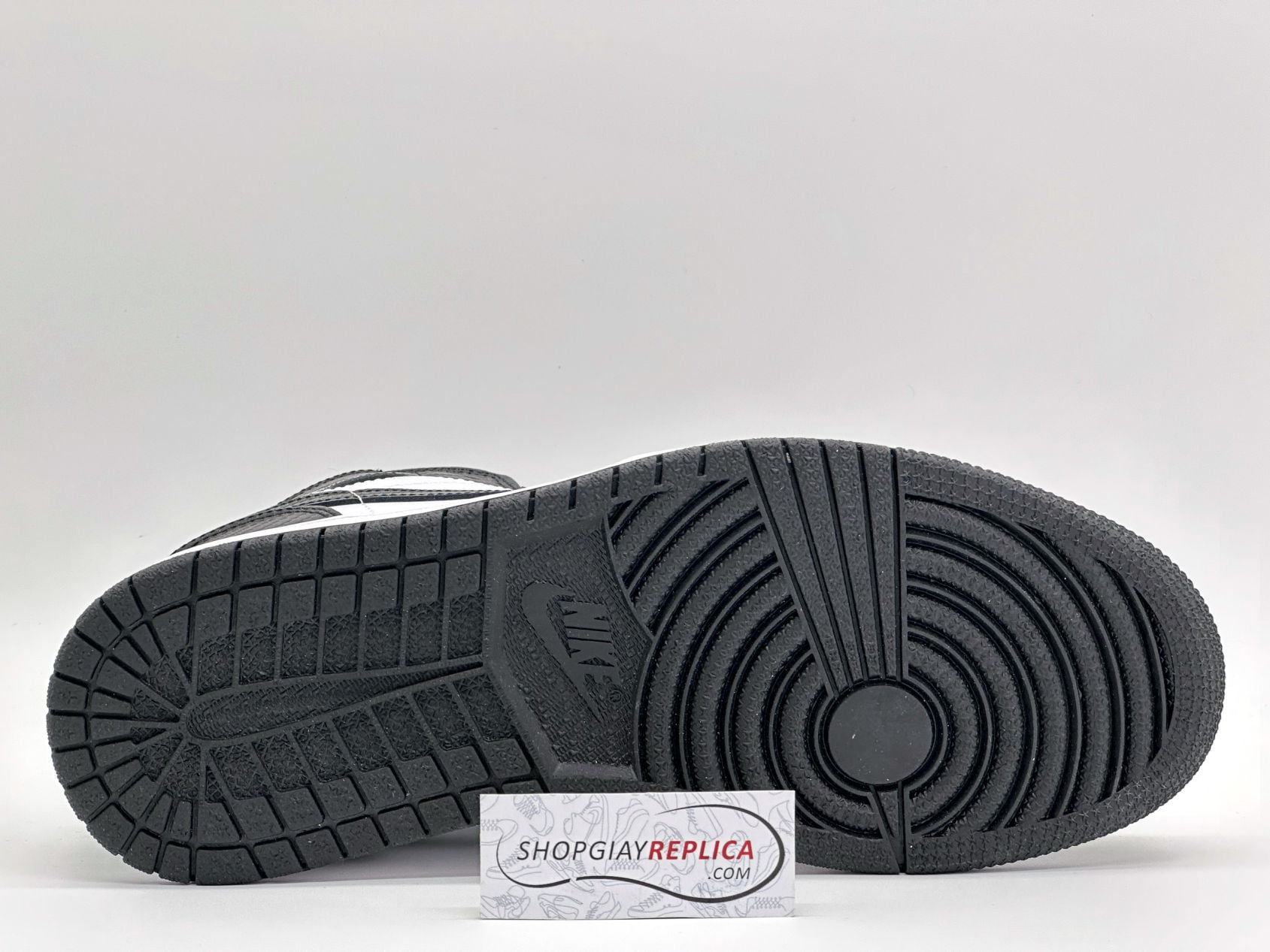 Giày Nike Air Jordan 1 Mid ‘Carbon Fiber’ Like Auth