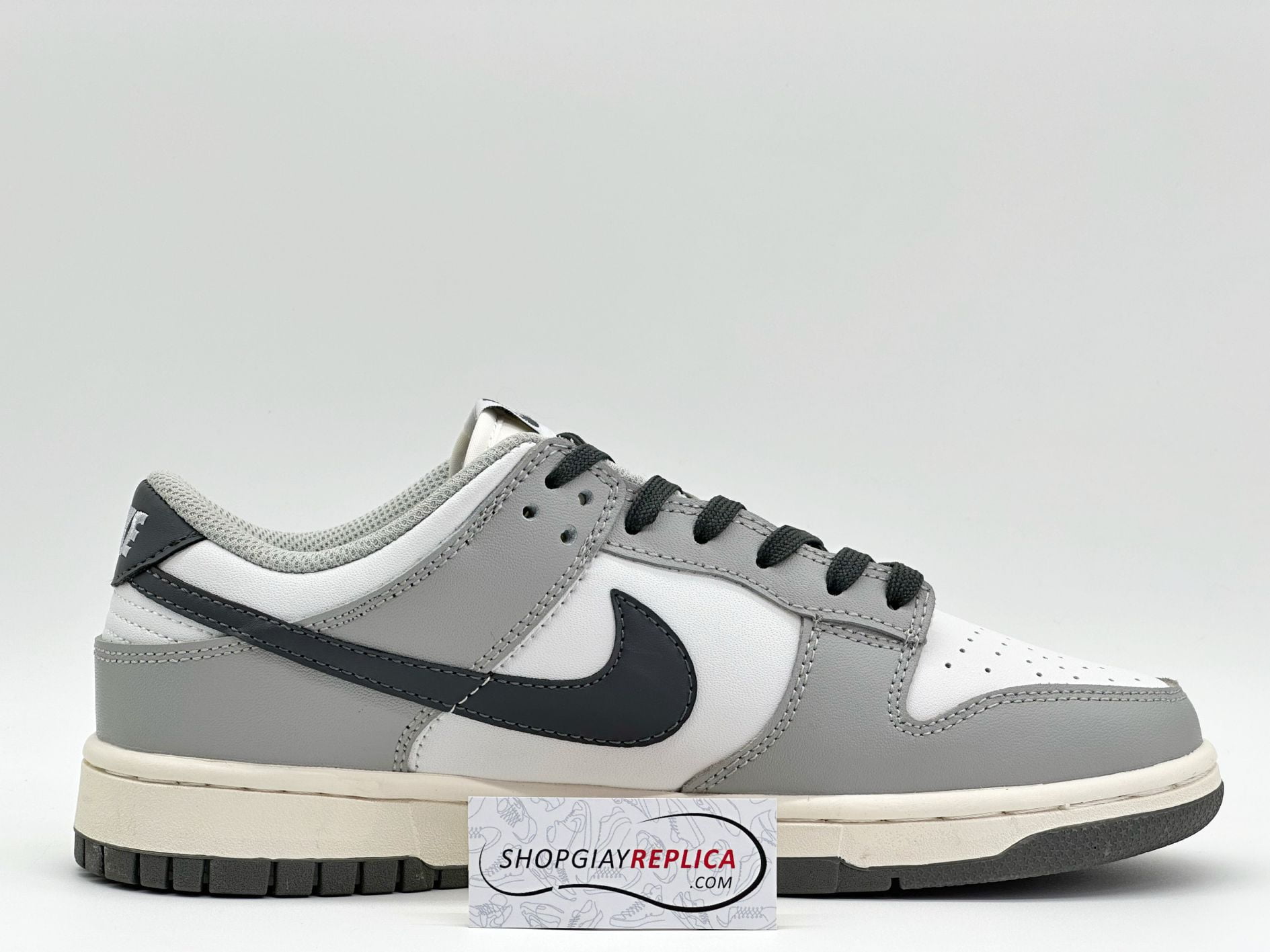 Giày Nike Dunk Low ‘Light Smoke Grey’ Like Auth