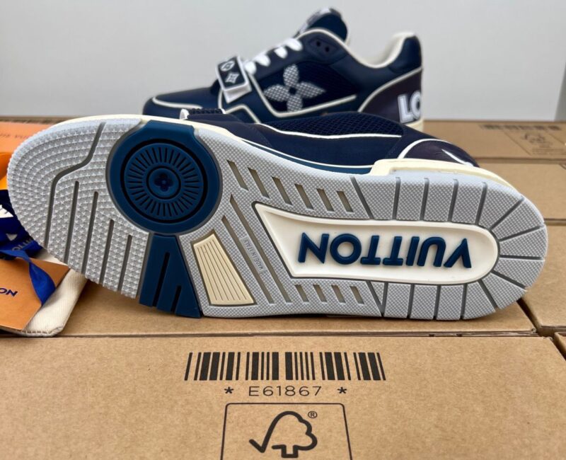 Giày Louis Vuitton Lv Trainer Monogram Navy quai Velcro Like Auth