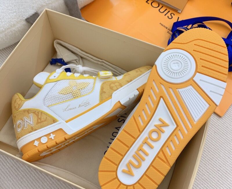 Giày Louis Vuitton Lv Trainer Monogram Yellow quai Velcro Like Auth