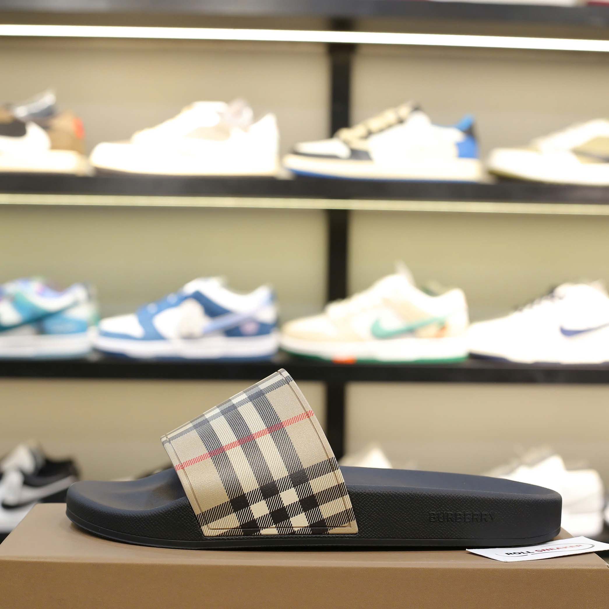 Dép Burberry Vintage Check Print Slides Archive Beige