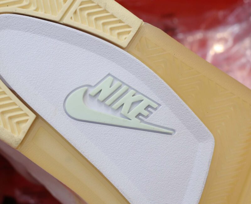 Nike Air Jordan 4 Retro Off-White Sail