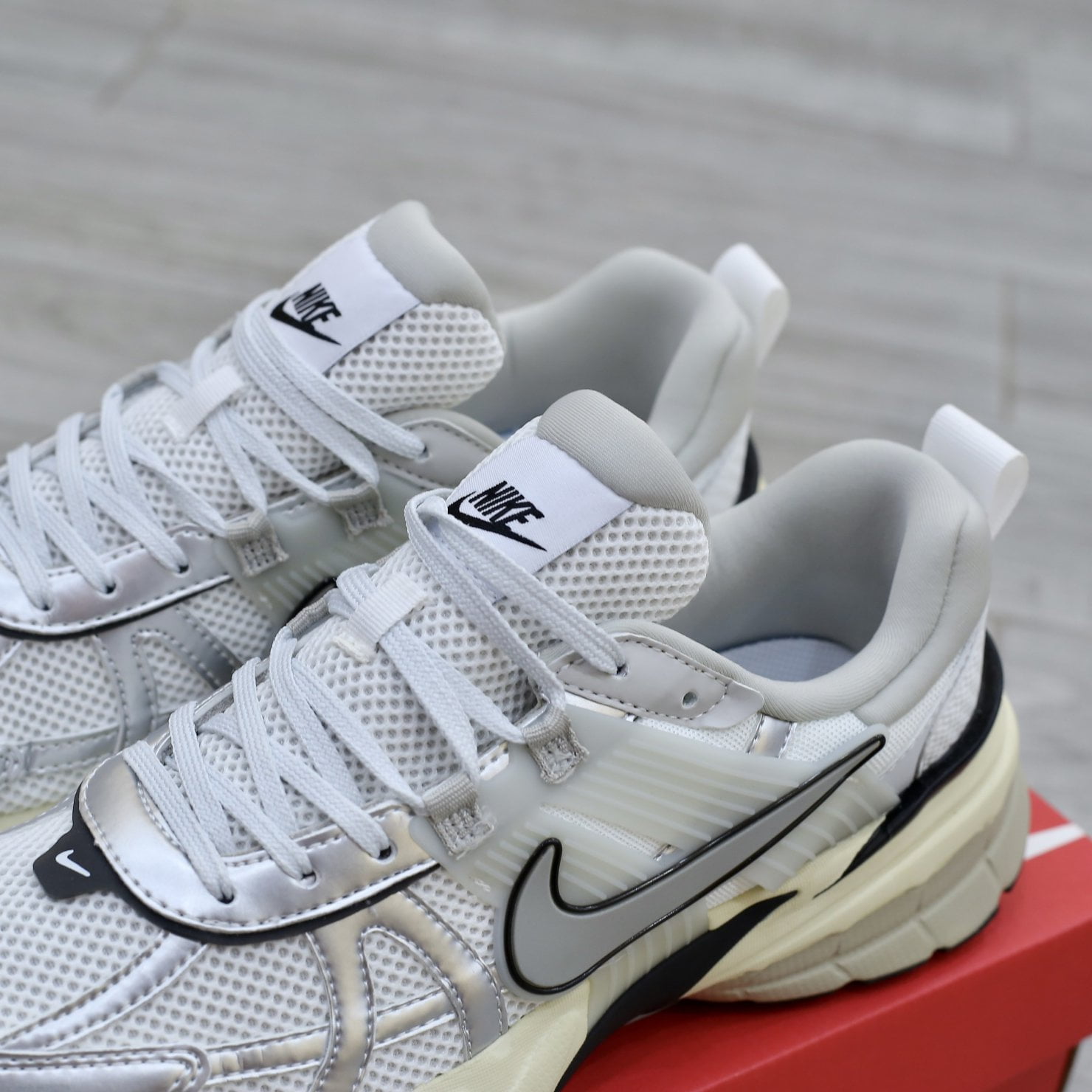 Nike V2K Run ‘Summit White Metallic Silver’ Like Auth