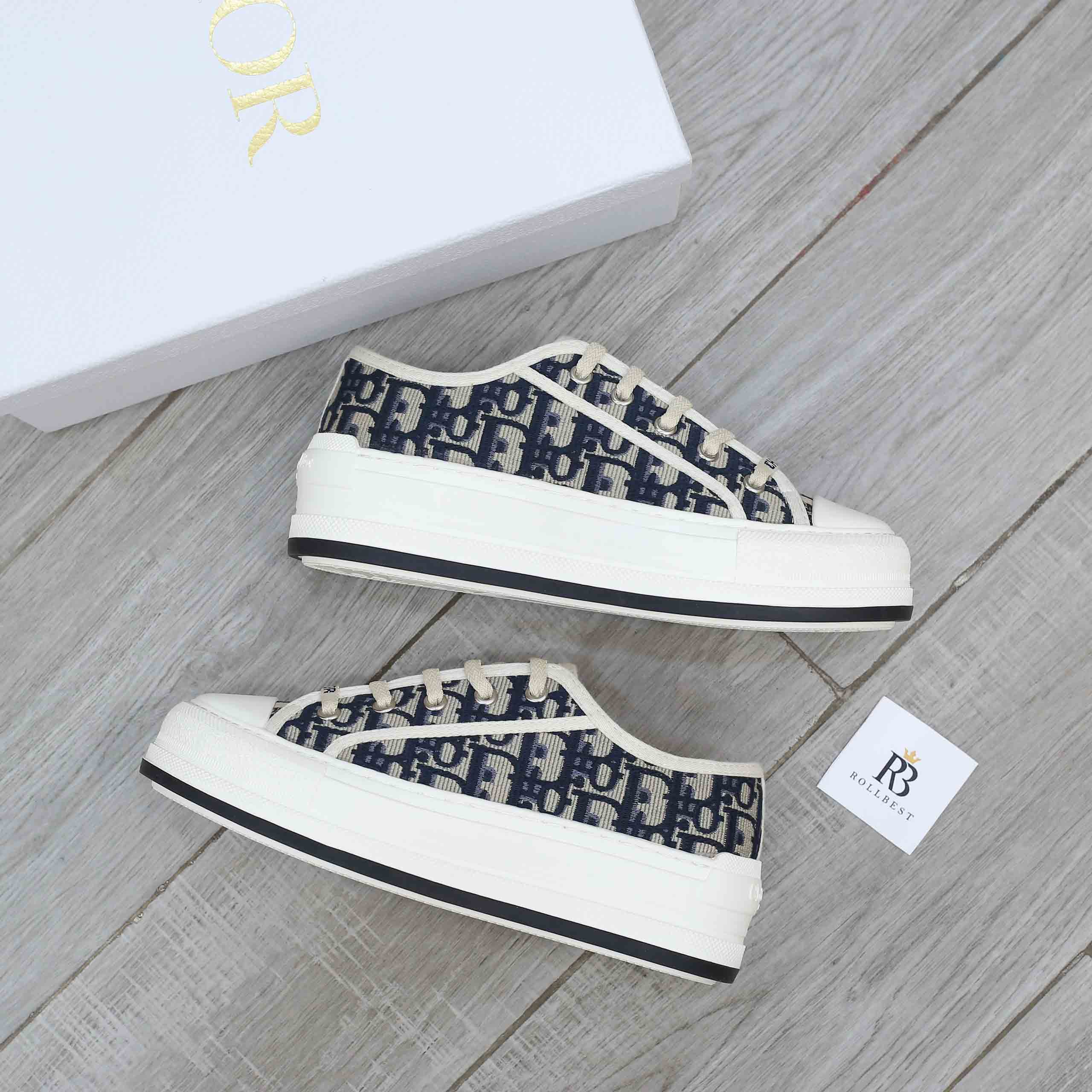 WALK’N’DIOR PLATFORM Low-Top SNEAKER Deep Blue Dior Oblique Embroidered Cotton
