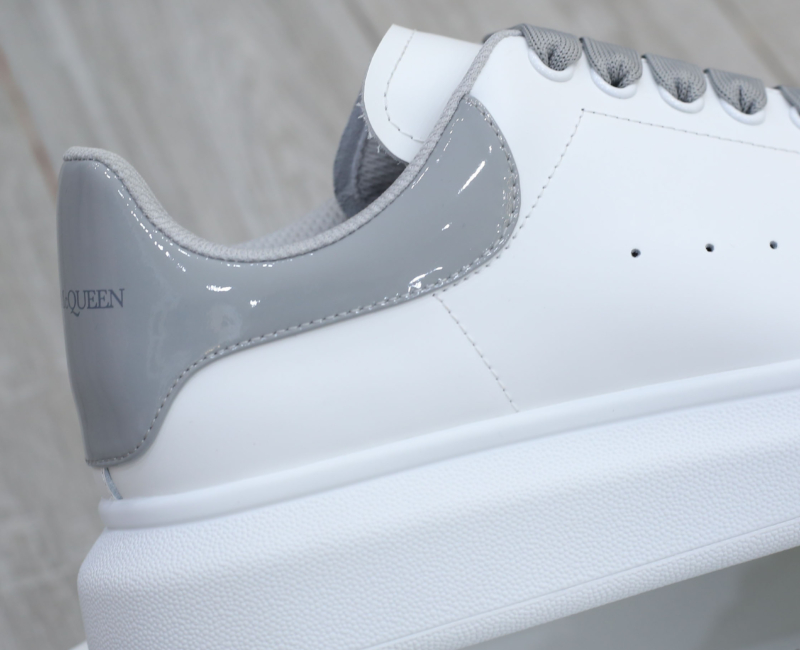 Giày Alexander Mcqueen Gót Xám Bóng Like Auth