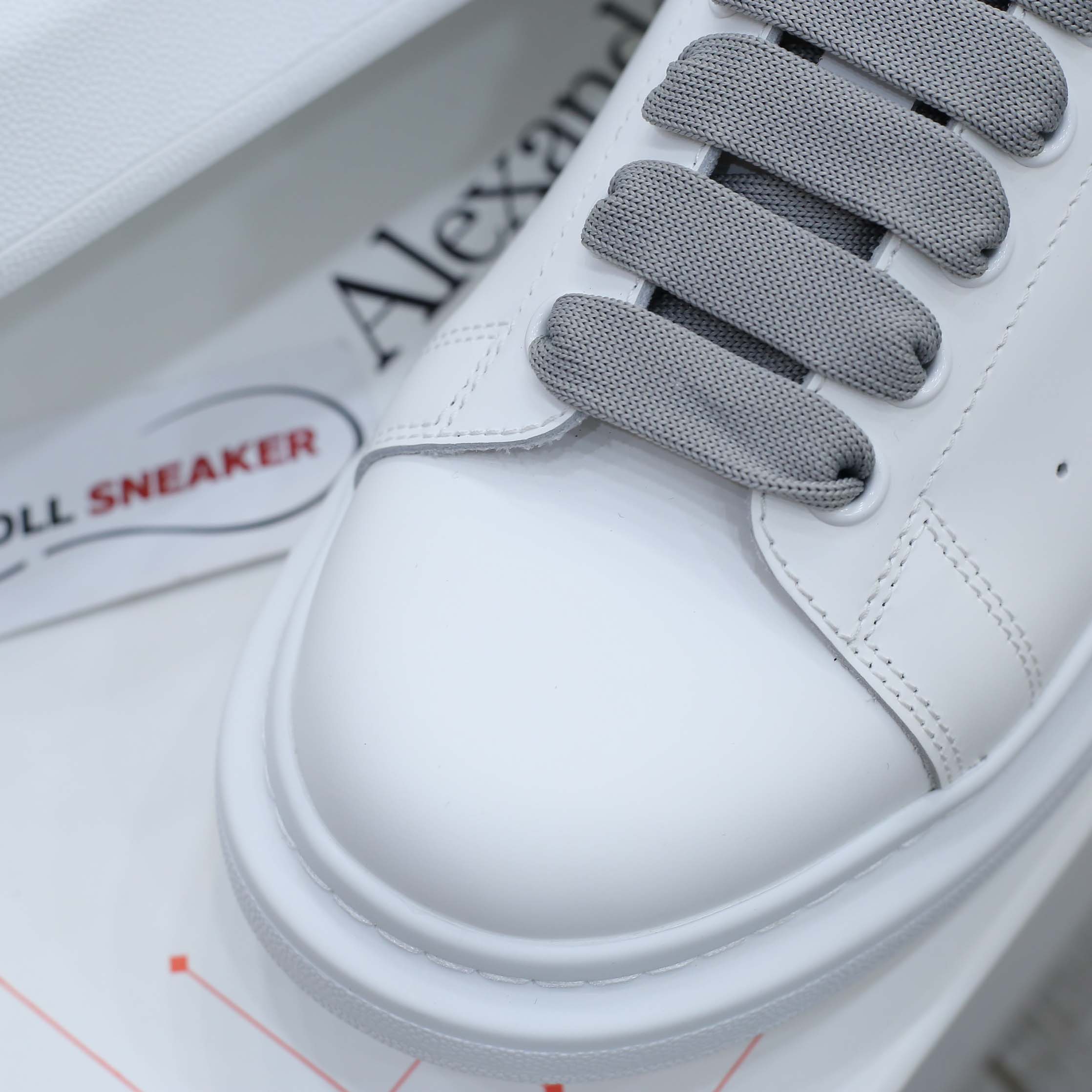 Giày Alexander Mcqueen Gót Xám Bóng Like Auth