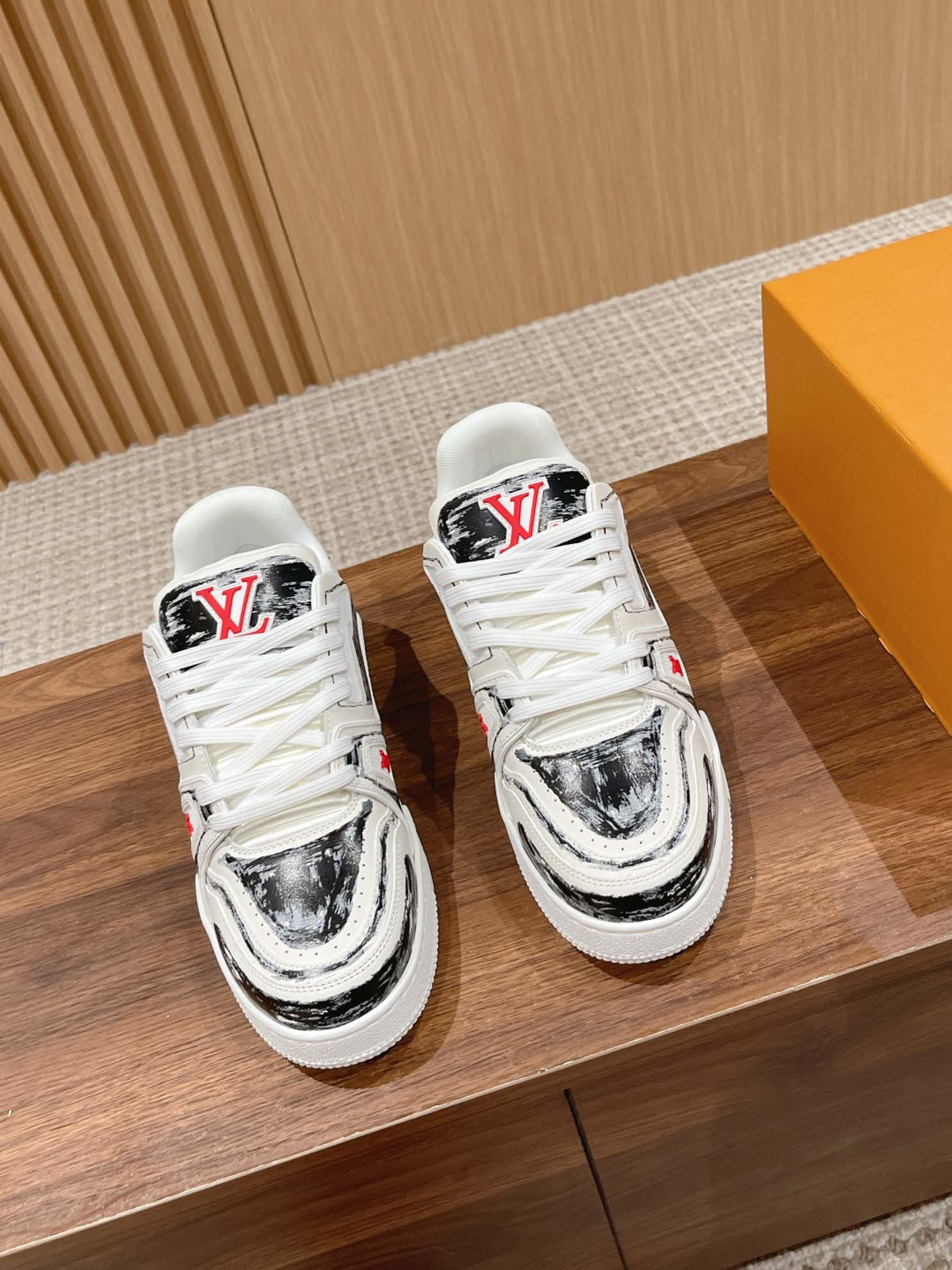 Giày Louis Vuitton Lv Trainer #54 Black Printed Calf Leather