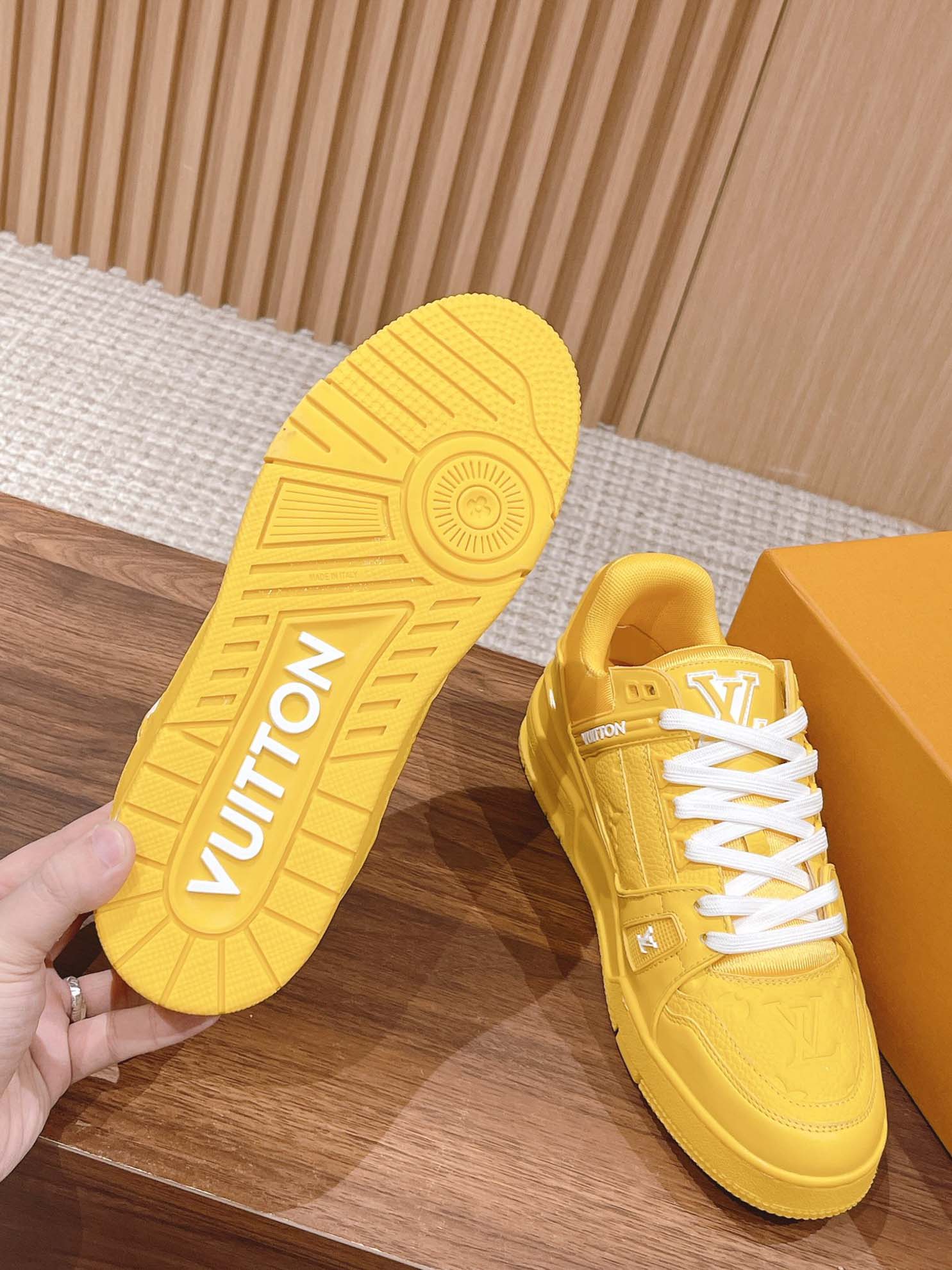 Giày Louis Vuitton LV Trainer Yellow Leather Monogram Best Quality