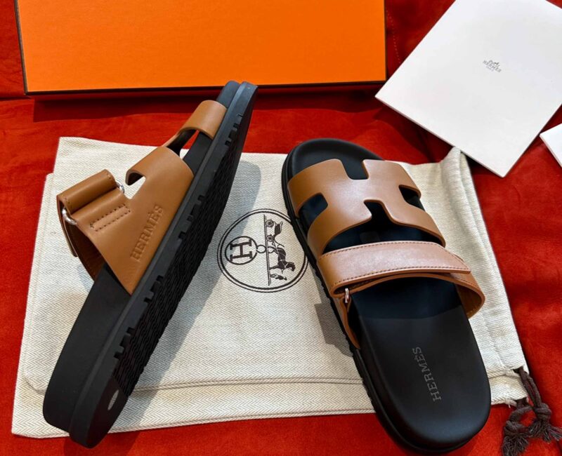 Dép Hermes Chypre Sandal Natural Black Smooth Calfskin Leather Best Quality