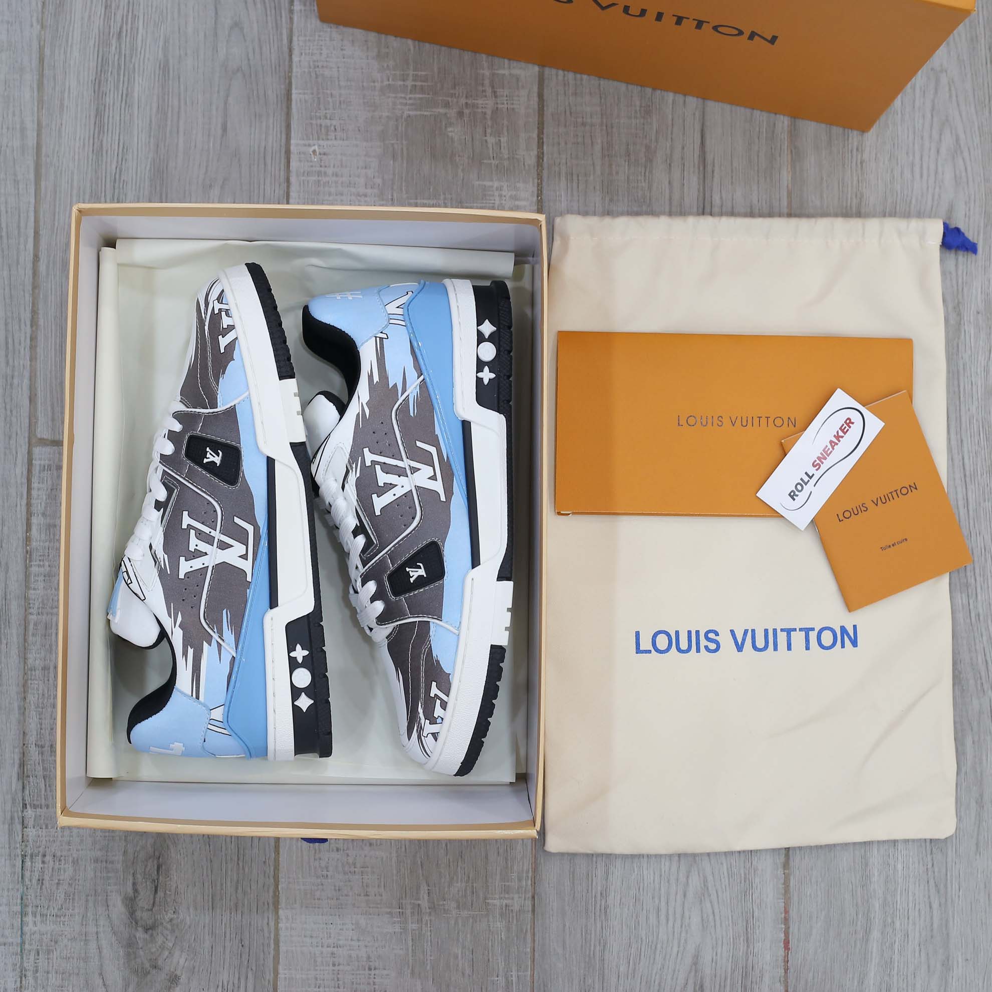 Giày Louis Vuitton LV Trainer#54 Graphic Print White Black Blue